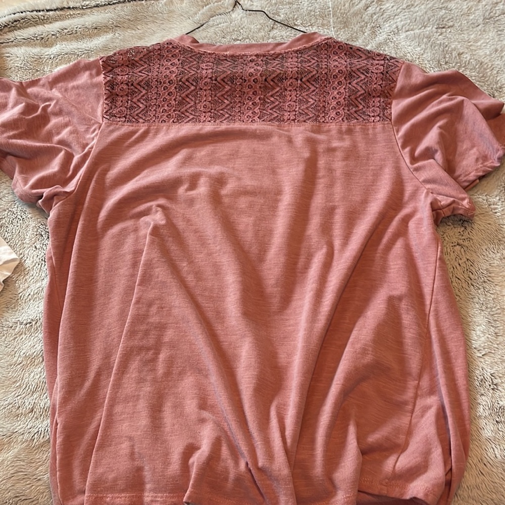 Pink top - Picture 2 of 3